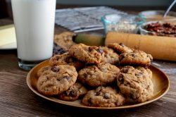 Biscotti Americani (American Chocolate Chip Cookies)
