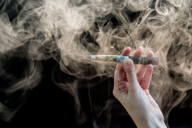 La sigaretta elettronica aiuta a smettere di fumare?