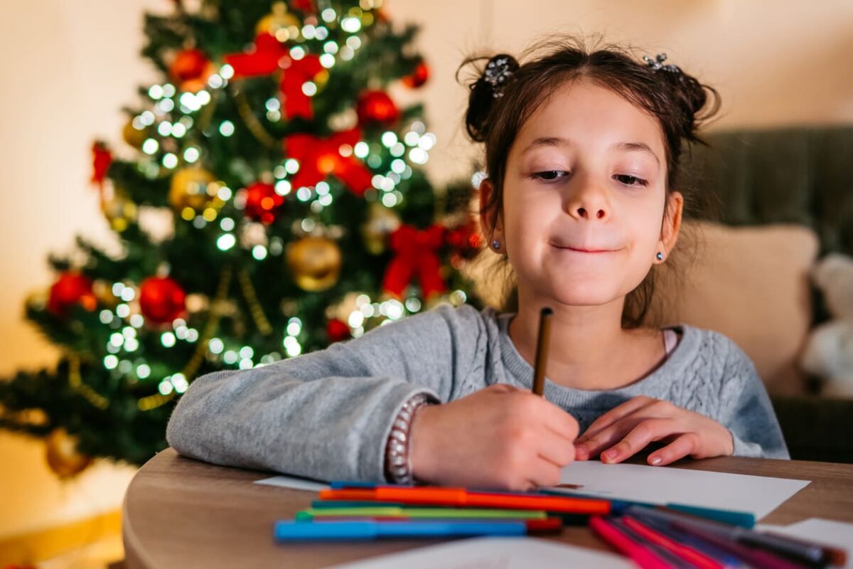 Immagini di Natale da colorare, da Babbo Natale agli alberi!