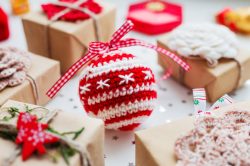 Decorazioni di Natale all'uncinetto