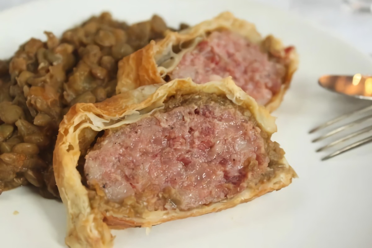Cotechino in crosta con lenticchie