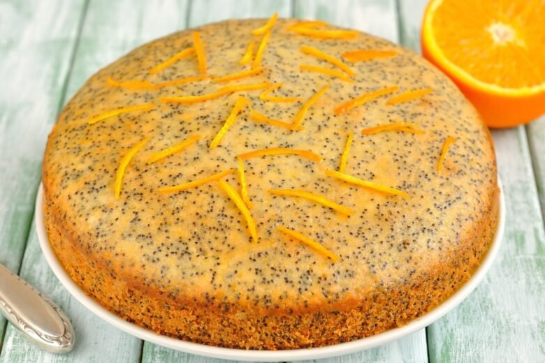 Torta ai Semi di Papavero e Mele