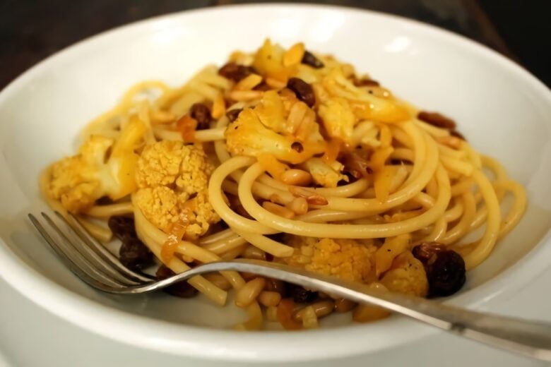 Pasta con i Vrocculi Arriminati (Broccoli in Tegame)