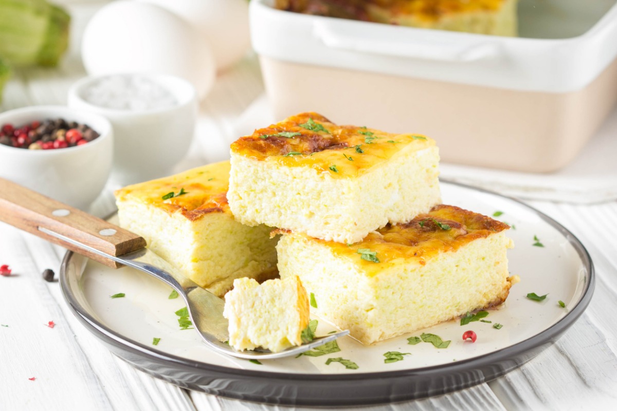 Frittata al forno con aglio, basilico e pecorino