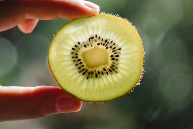 Kiwi proprietà, calorie e valori nutrizionali