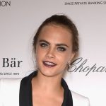 Cara Delevingne: make up occhi scuro e labbra dark