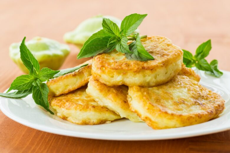Zucchine pastellate con prosciutto e formaggio