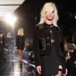 Una donna "addicted to love" per la ss 2015 Tom Ford