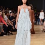 Abito lungo in chiffon celeste