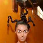 Okpo, dettaglio trecce