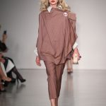 Completo a quadretti vichy con cappa