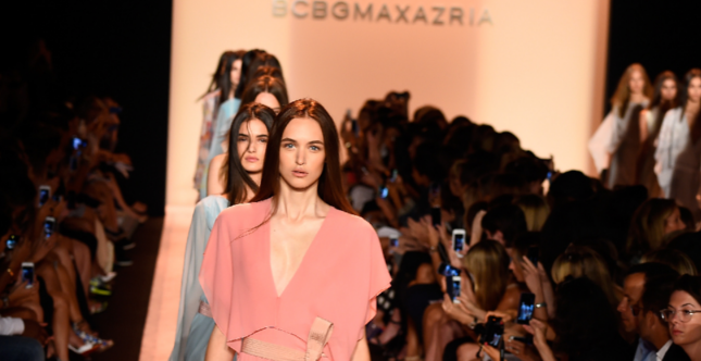 NYFW, la sfilata BCBGMAXAZRIA ss 2015