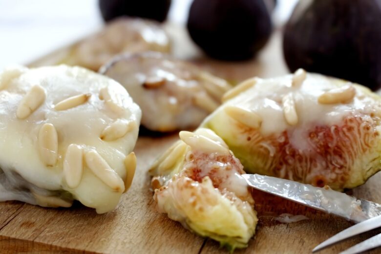 Fichi al Forno con Pecorino e Pinoli