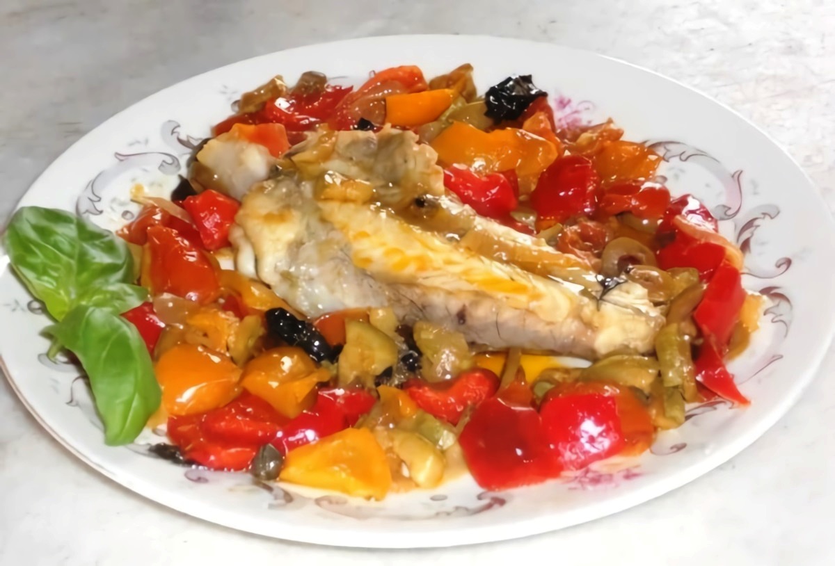 Rana pescatrice con peperoni
