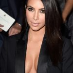Kim Kardashian: occhi bistrati