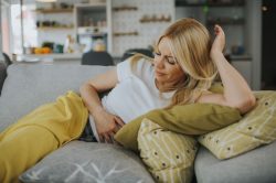 Perdite gialle, cosa sono e quando preoccuparsi