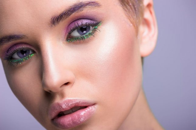 Metal Makeup: il trucco si fa scintillante