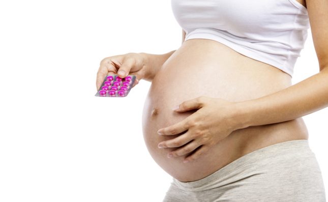 Farmaci e gravidanza, cosa evitare e cosa si può prendere