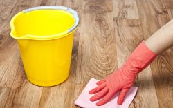 come sistemare il parquet rovinato