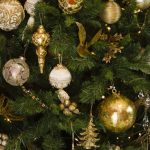 decorazioni bianche e oro