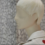 Il cuore rosso con cui Valentino omaggia Fornasetti