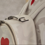 La capsule che Valentino ha dedicato a Fornasetti, dalle borse ai capi di abbigliamento