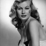 Anita Ekberg posa per uno scatto dedicato al film 'The Rose Tattoo'