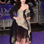 Helena Bonham Carter sul red carpet di Dark Shadows