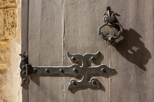 Come eliminare il cigolio delle porte