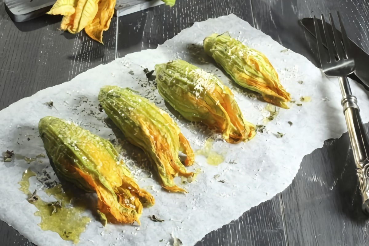 Fiori di zucca ripieni