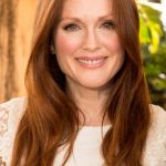 Rossetto color nude e mascara per Julianne Moore