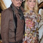 Johnny insieme ad Amber, la bellissima modella che ha rapito il cuore di Jack Sparrow