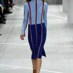 Lacoste minidress celeste con gonna blu e linee verticali