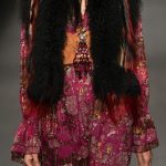 Anna Sui abito fucsia con dettagli floreali