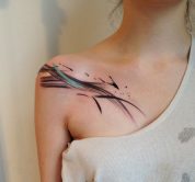La moda dei tatuaggi watercolor
