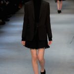 Diesel Black Gold blazer oversize indossato su abito nero