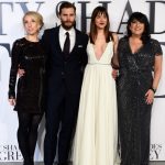 Jamie Dornan e Dakota Johnson con Sam Taylor-Johnson e E.L. James