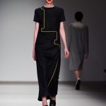 Long dress con linea geometrica J.JS. Lee