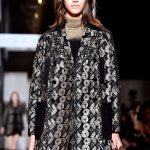 John Galliano giacca lunga con tasche in contrasto