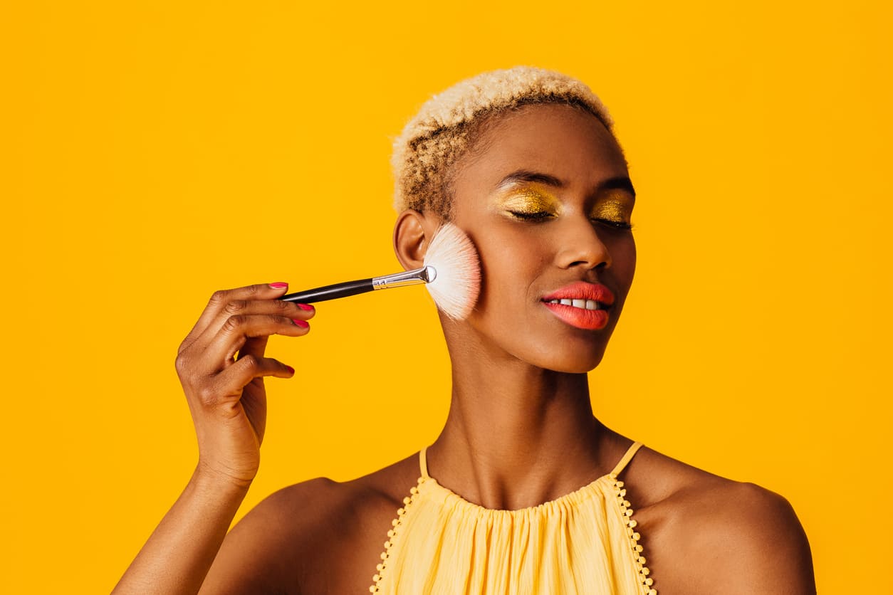 Festa della donna il make up in giallo