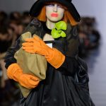 Maison Margiela coat lungo e maxi pochette