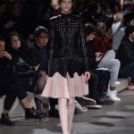 Alexander McQueen gonna a pieghe