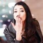 Il make up di Nina Zilli è molto basilare: ciò che non manca mai è la riga di eyeliner, spessa o fine