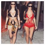 Kim insieme alla sorella Kourtney