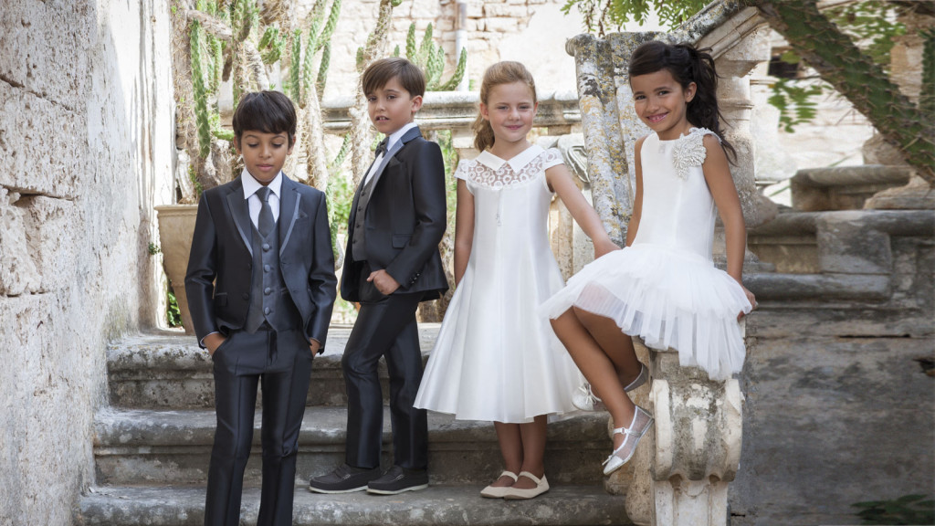 paggetto vestito come lo sposo