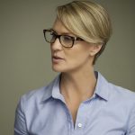 Claire-Underwood camicia azzurra
