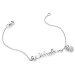 925 Collection _ Dolci messaggi, piccole icone piene di affetto e amore, preziosi amuleti in Silver 925 da indossare ogni giorno. Decorati da piccoli cristalli bianchi, si presentano versatili all’ universo femminile. Ciondoli dai movimenti morbidi, pensati, per accompagnare armoniosamente, una vita dinamica, esaltando i continui up and down di ogni giorno.