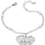 Trama _ bracciale Rievoca con ricami di metallo lucente, le storie indelebili, le eterne emozioni. Una collezione composta da gioielli leggeri e raffinati realizzati con tecniche ultramoderne, una firma che si intreccia, diventando tessuto prezioso.
