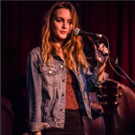 Leighton Meester canta a Los angeles