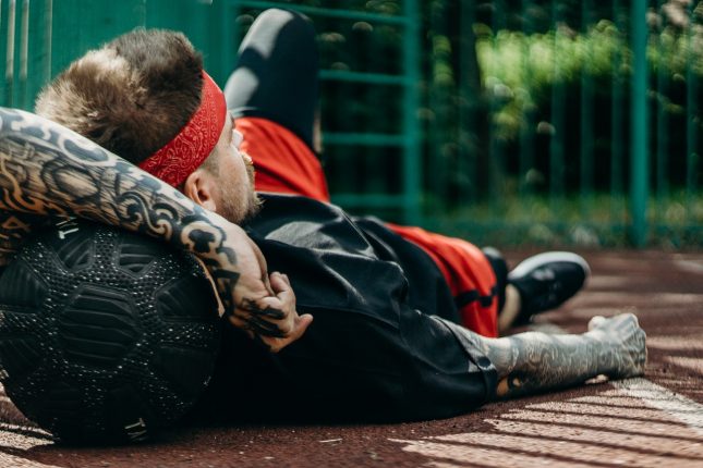Tattoo e piercing, addio per sempre